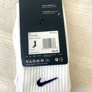 Nike soccer classic II cushioned